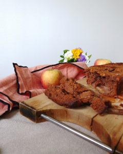 Gateau Au Yaourt A La Farine De Chataigne Et Aux Pommes